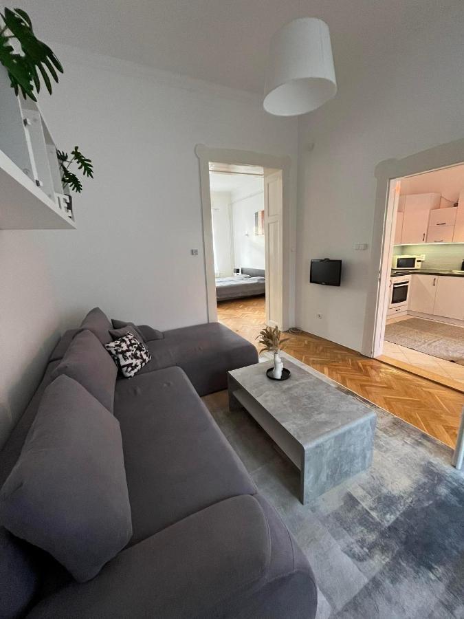 Szeged Apartman Extérieur photo